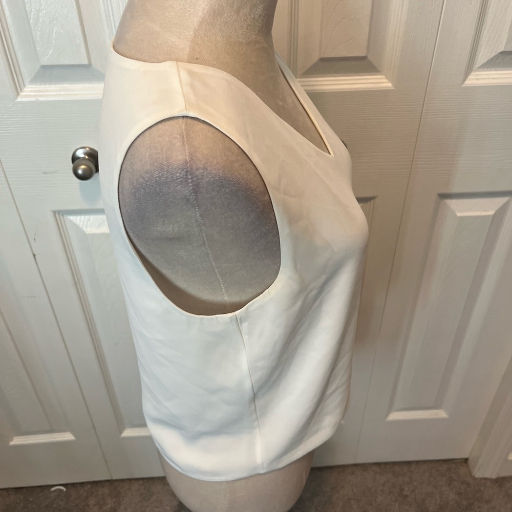 Babaton from Aritizia size S Elegant White Sleeveless Top - Picture 12 of 15